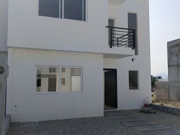 CASA ITACA MODIFICADA DE ENTREGA INMEDIATA en Fraccionamiento Itaca