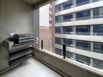 Departamento 1 dormitorio contrafrente en venta en Centro