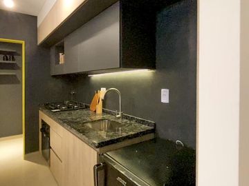 Departamento 1 dormitorio contrafrente en venta en Centro
