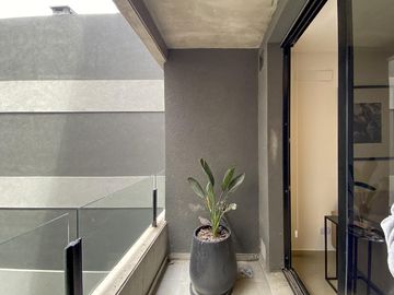 Departamento 1 dormitorio contrafrente en venta en Centro