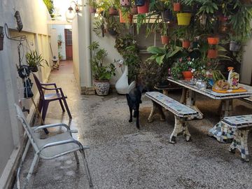 PERMUTA  POR DEPTO CENTRO BALLESTER VENTA Casa ideal 2 Flias