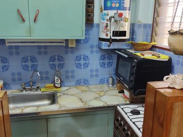 PERMUTA  POR DEPTO CENTRO BALLESTER VENTA Casa ideal 2 Flias
