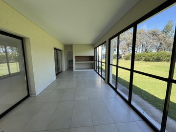 Casa en  venta en Sausalito a estrenar en una planta - APTO CRÉDITO