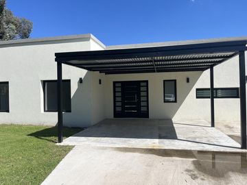 Casa en  venta en Sausalito a estrenar en una planta - APTO CRÉDITO