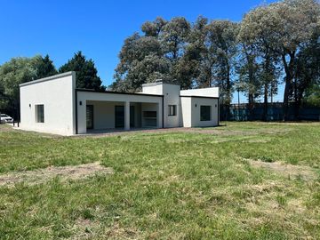 Casa en  venta en Sausalito a estrenar en una planta - APTO CRÉDITO