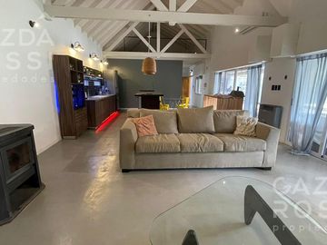 Excelente casa quinta con piscina en San Vicente!