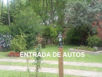 Lindísima Casa-quinta en la mejor zona de Longchamps