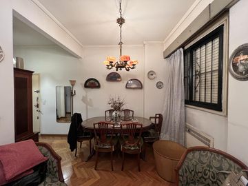 DEPARTAMENTO DE TRES AMBIENTES | EXCELENTE ZONA COMERCIAL