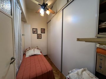 DEPARTAMENTO DE TRES AMBIENTES | EXCELENTE ZONA COMERCIAL