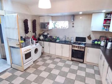 PH 4 AMBIENTES CON DEPENDENCIA CON TERRAZA PROPIA Y PARRILLA EN BARRACAS VENTA