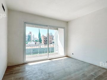 Venta. Monoambiente con patio en zona Tribunales