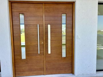 VENTA CASA EN SAN SEBASTIAN AREA 2 - 4 AMBIENTES