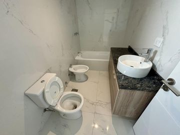 VENTA CASA EN SAN SEBASTIAN AREA 2 - 4 AMBIENTES
