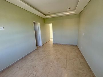 VENTA CASA EN SAN SEBASTIAN AREA 2 - 4 AMBIENTES