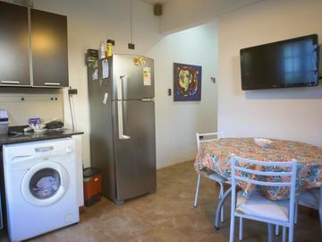 Chalet estilo inglés de 3 dorm. Banfield Este.