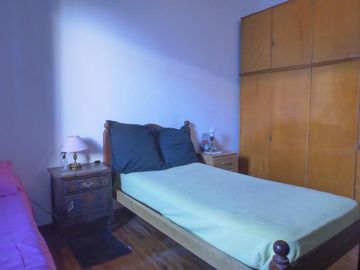Chalet estilo inglés de 3 dorm. Banfield Este.
