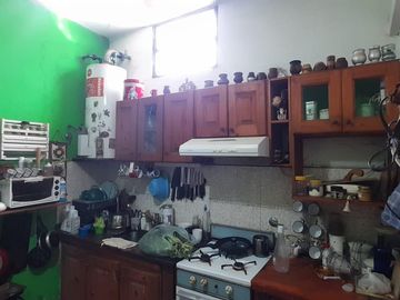 PH de tres ambientes con terraza a la Venta en Wilde a la Venta