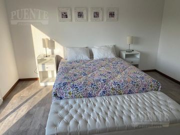 Casa - Barrio Santa Juana - Venta