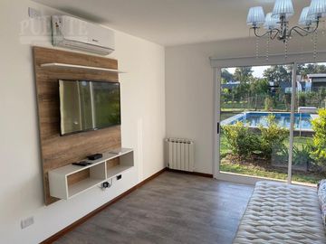 Casa - Barrio Santa Juana - Venta