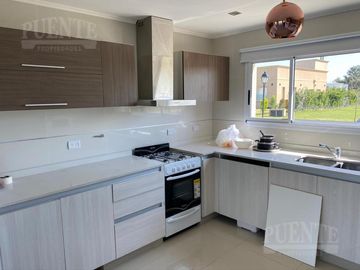 Casa - Barrio Santa Juana - Venta