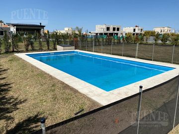 Casa - Barrio Santa Juana - Venta
