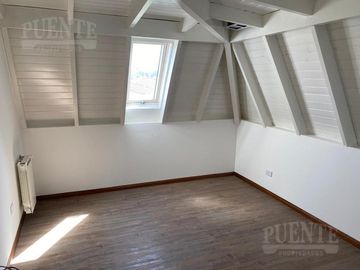 Casa - Barrio Santa Juana - Venta