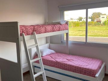 Casa - Barrio Santa Juana - Venta