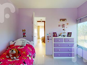 VENTA CASA DE 4 DORMITORIOS  HARAS DEL SUR II