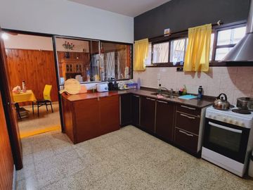 Venta. Casa 3 dormitorios. San Luis, Pje. Laprida N°464