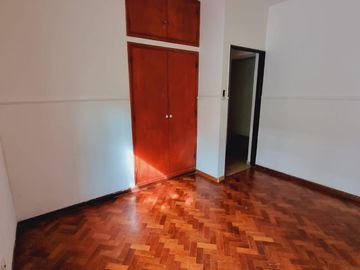 Venta. Casa 3 dormitorios. San Luis, Pje. Laprida N°464