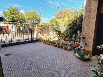 Venta. Casa 3 dormitorios. San Luis, Pje. Laprida N°464