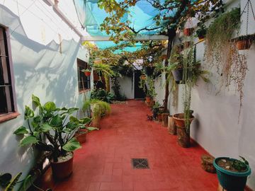 Venta. Casa 3 dormitorios. San Luis, Pje. Laprida N°464