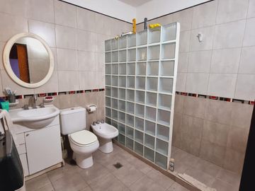 Venta. Casa 3 dormitorios. San Luis, Pje. Laprida N°464