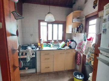 Casas en venta - 5 dormitorios 4 baños - Cocheras - 130mts2 - Necochea