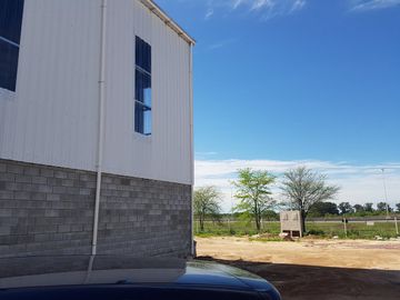 Inmueble de 5.000 m2 cubiertos en Complejo Industrial s/  Aut. Panamericana - Ruta 8 Km 64.