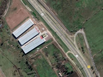 Inmueble de 5.000 m2 cubiertos en Complejo Industrial s/  Aut. Panamericana - Ruta 8 Km 64.