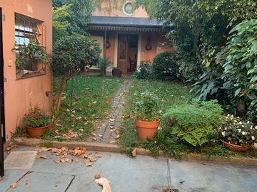 Casa de corte antiguo  - Temperley Oeste