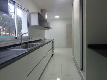 Departamento en venta en Villa Belgrano , 3 dormitorios , Pileta climatizada , Mirá el video !