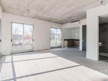 Excelente Loft con cochera en venta. Distrito Quartier, Retiro.