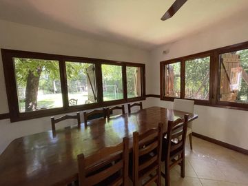 Casa 4 dormitorios en condominio Fisherton - Permuta