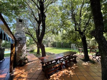 Casa 4 dormitorios en condominio Fisherton - Permuta