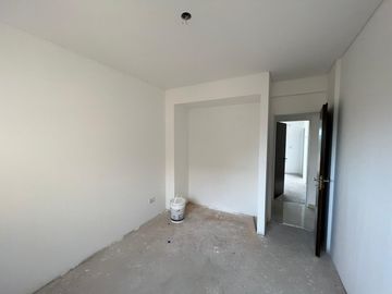 Departamento de cuatro ambientes a la venta en Wilde
