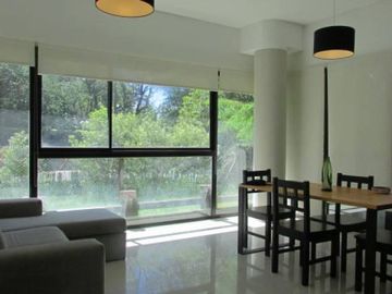 Lindísimo departamento en PB con galería, jardín y seguridad las 24 hs.
