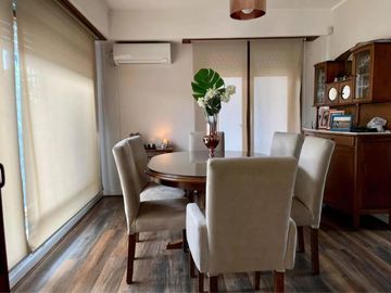 Casa en venta - 5 Dormitorios 3 Baños 2 Cocheras - 260Mts2 - Necochea