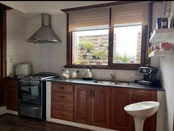 Casa en venta - 5 Dormitorios 3 Baños 2 Cocheras - 260Mts2 - Necochea