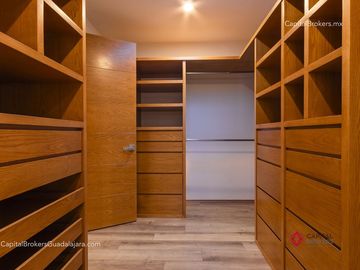 Hermosa residencia de lujo en venta Bugambilias; 5 habitaciones