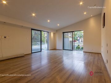 Hermosa residencia de lujo en venta Bugambilias; 5 habitaciones