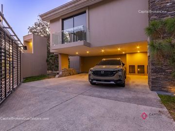Hermosa residencia de lujo en venta Bugambilias; 5 habitaciones