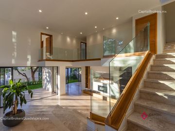 Hermosa residencia de lujo en venta Bugambilias; 5 habitaciones