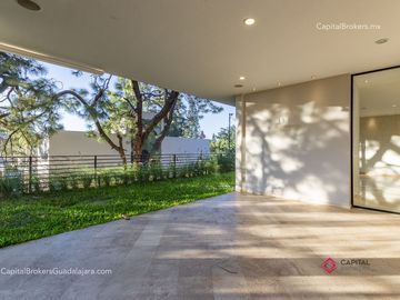 Hermosa residencia de lujo en venta Bugambilias; 5 habitaciones